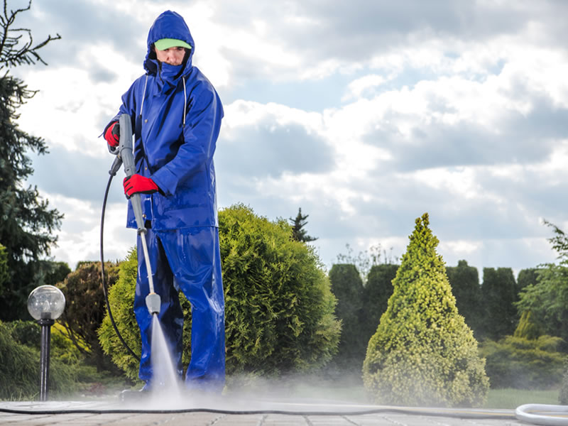the benefits of outdoor cleaning for back-to-school